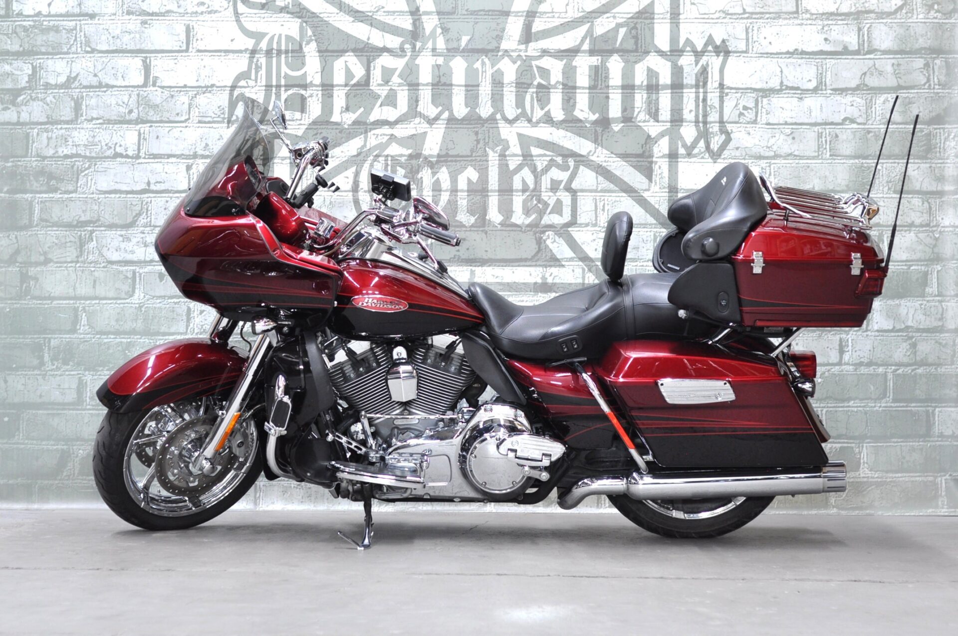 2011 Harley-Davidson Road Glide Ultra CVO FLTRUSE