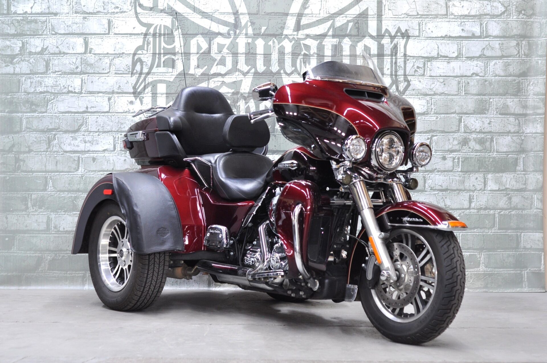 2014 Harley-Davidson Tri-Glide Ultra FLHTCUTG