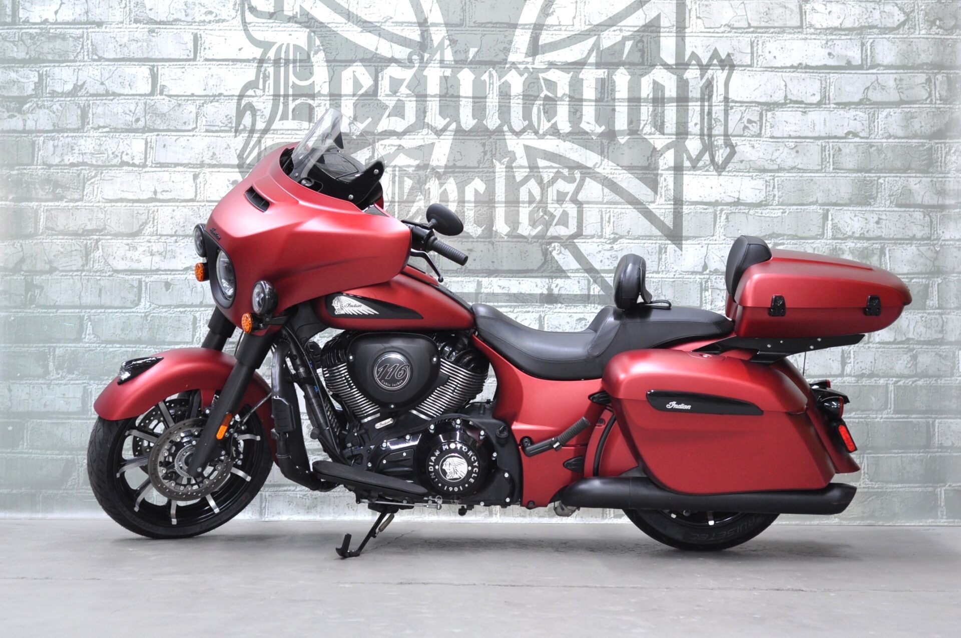 2024 Indian Chieftain Darkhorse