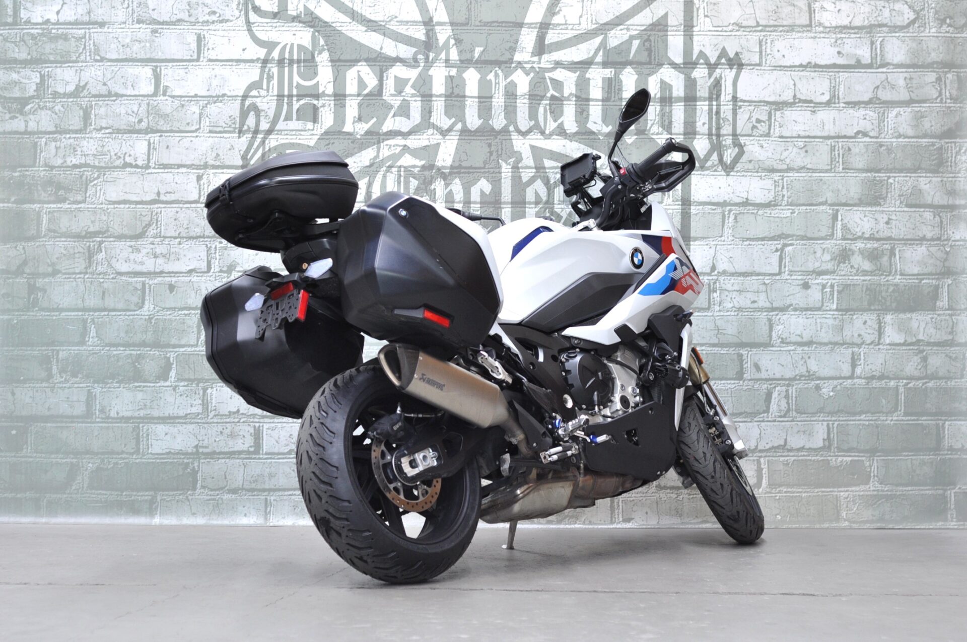 2022 BMW S1000XR