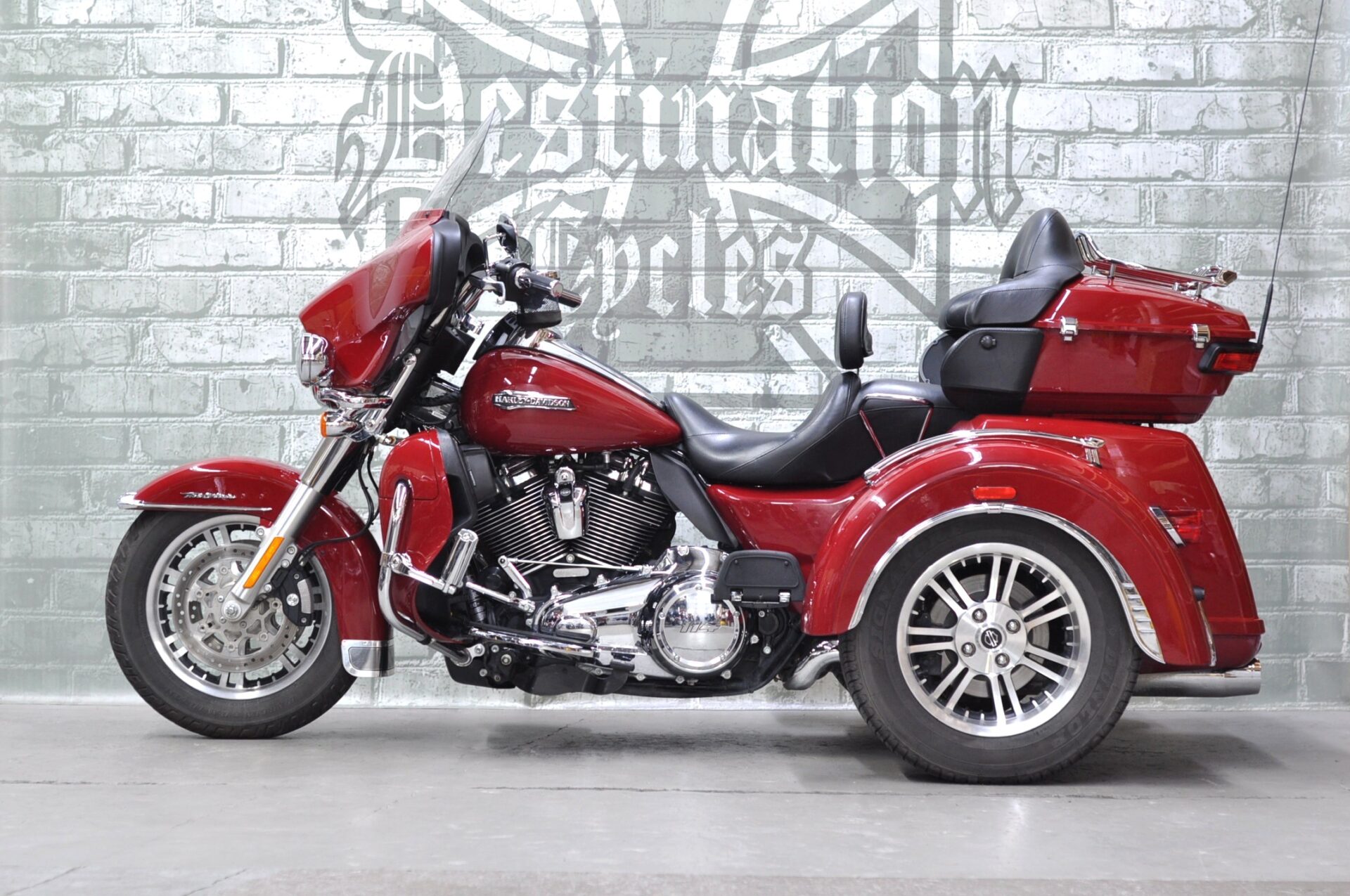 2021 Harley-Davidson Tri-Glide Ultra FLHTCUTG