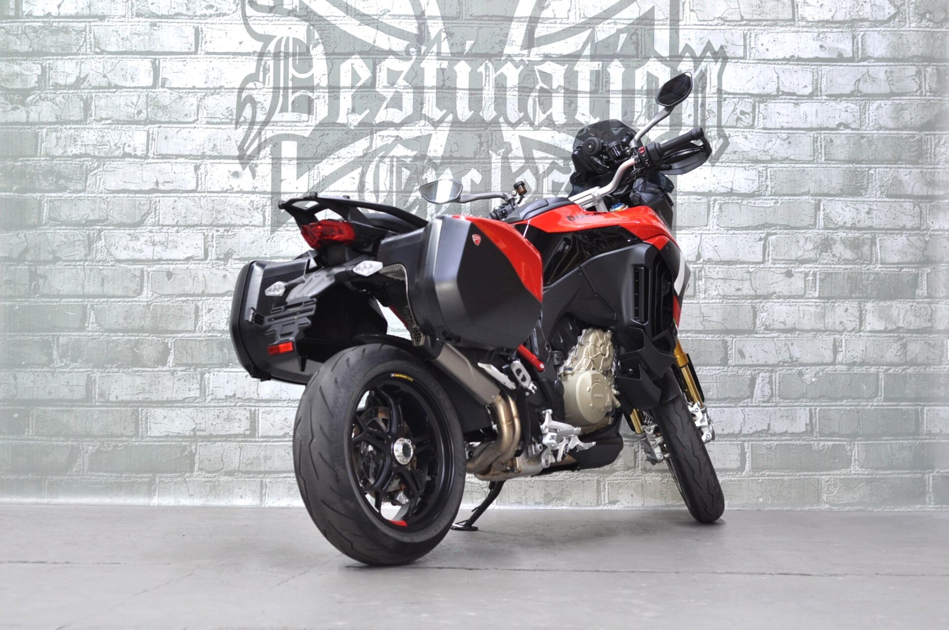 2025 Ducati Multistrada V4 Pikes Peak