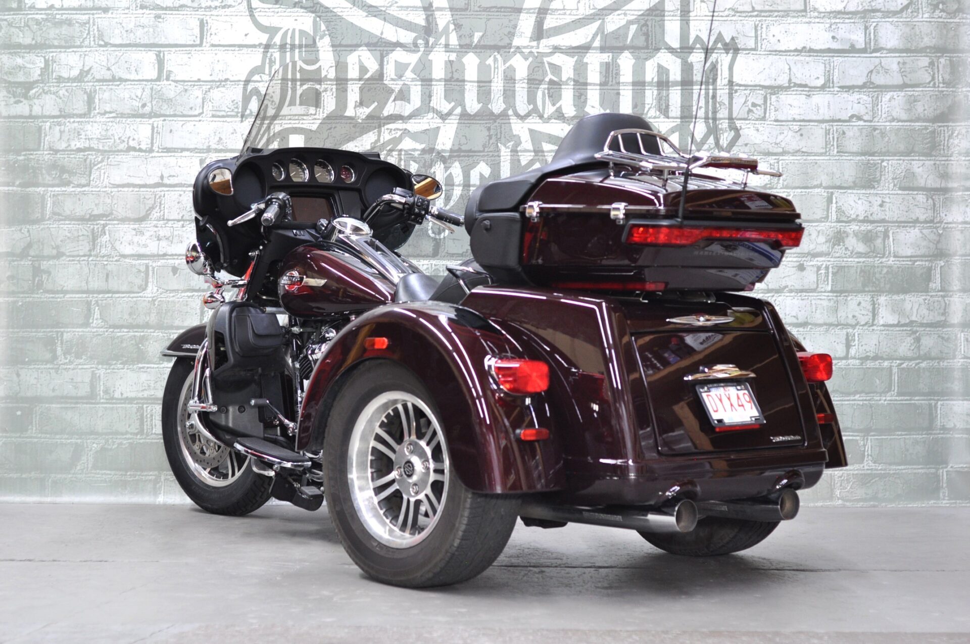 2022 Harley-Davidson Tri-Glide Ultra FLHTCUTG