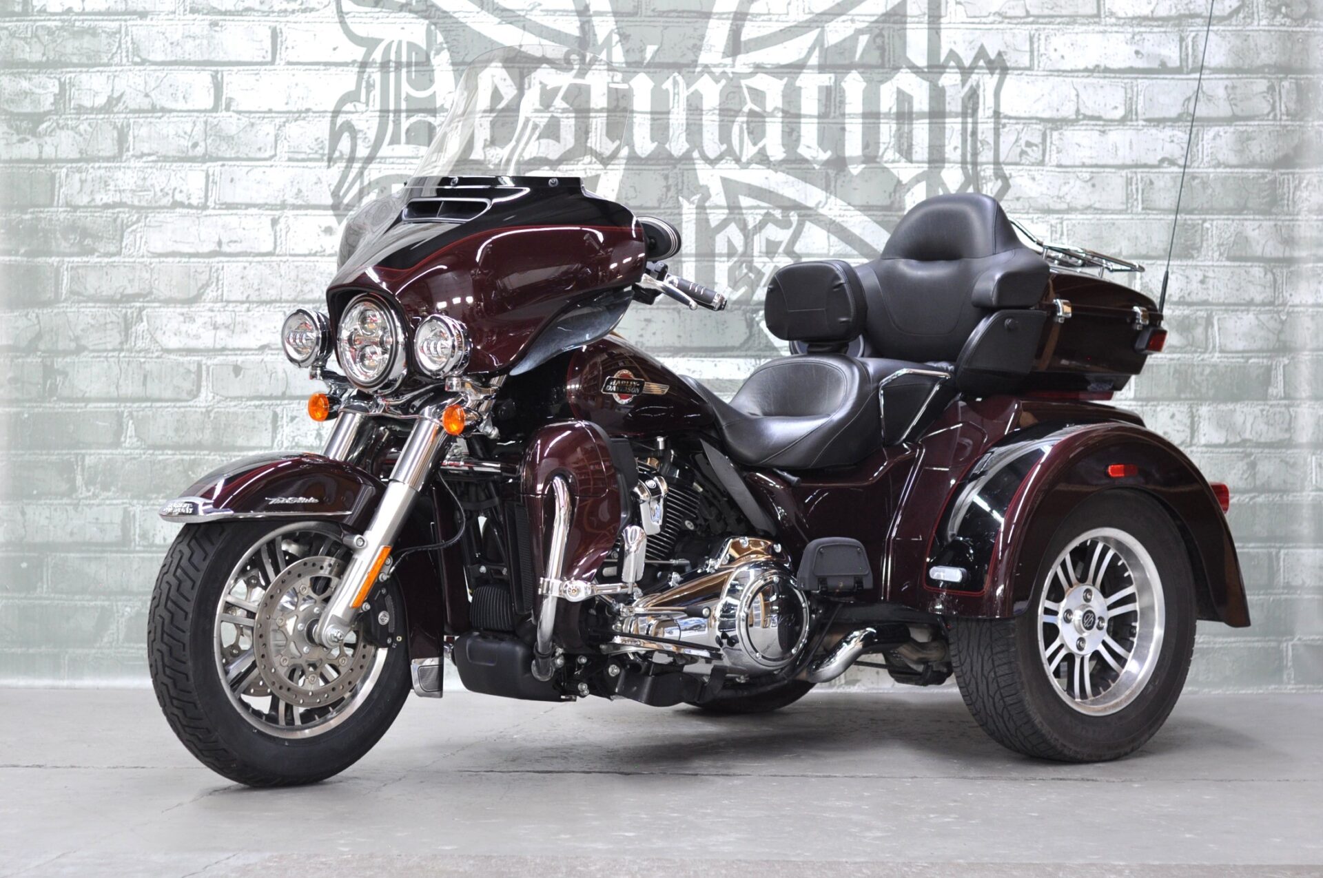 2022 Harley-Davidson Tri-Glide Ultra FLHTCUTG