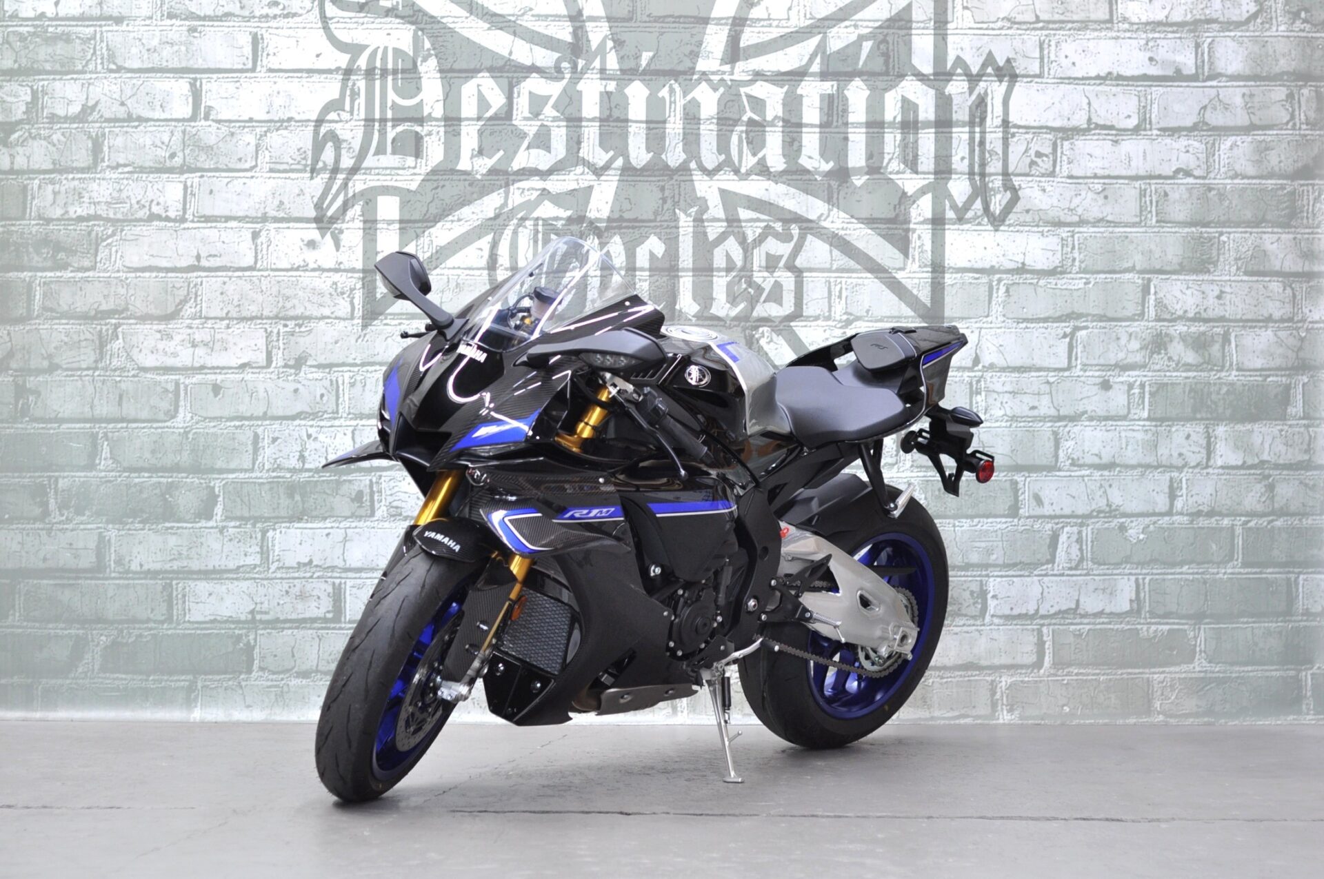 2025 Yamaha YZF-R1M