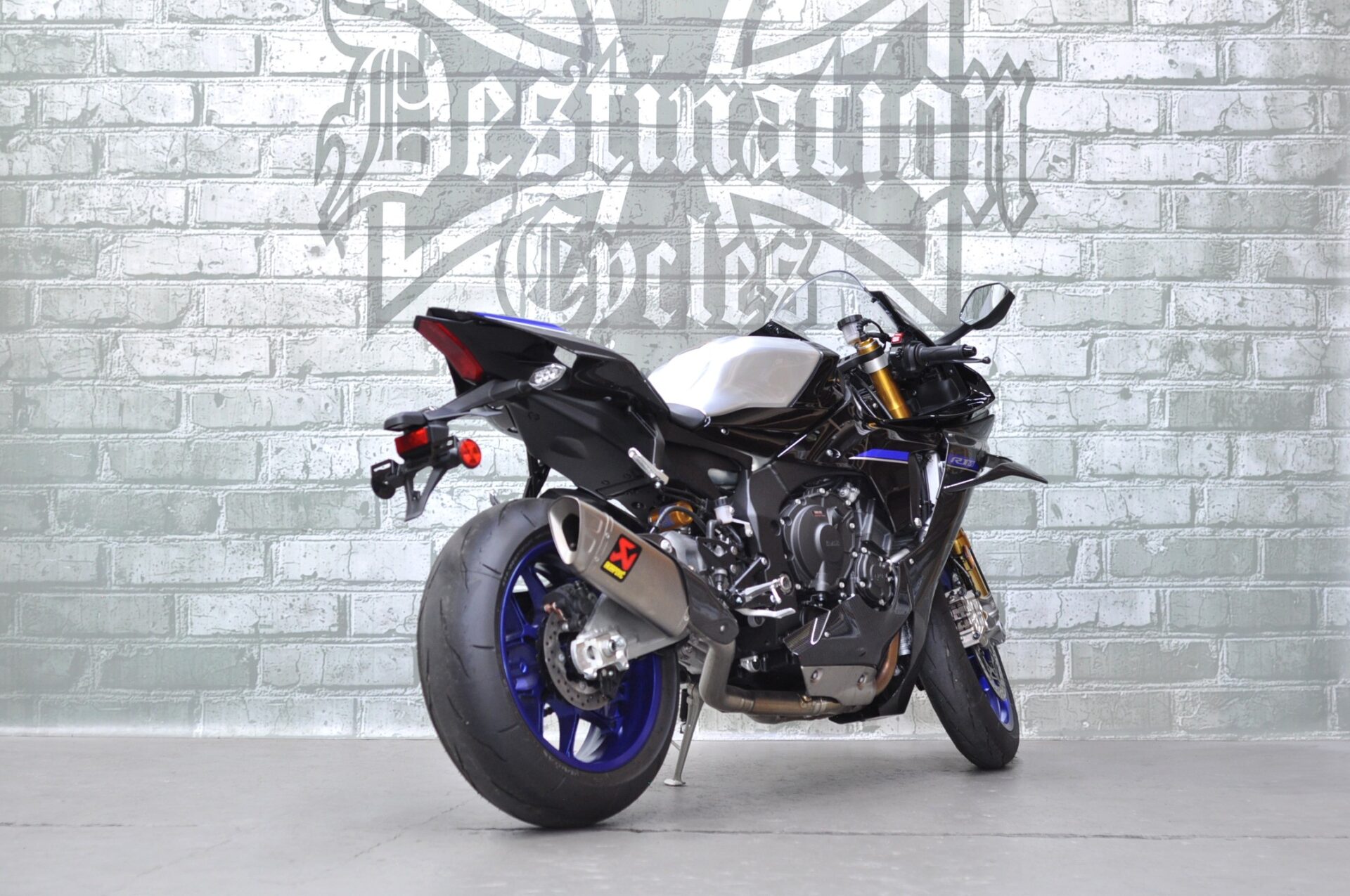 2025 Yamaha YZF-R1M