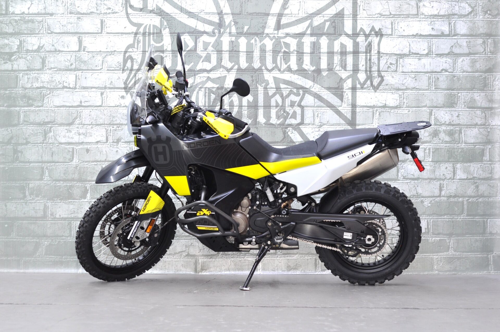 2022 Husqvarna Norden 901