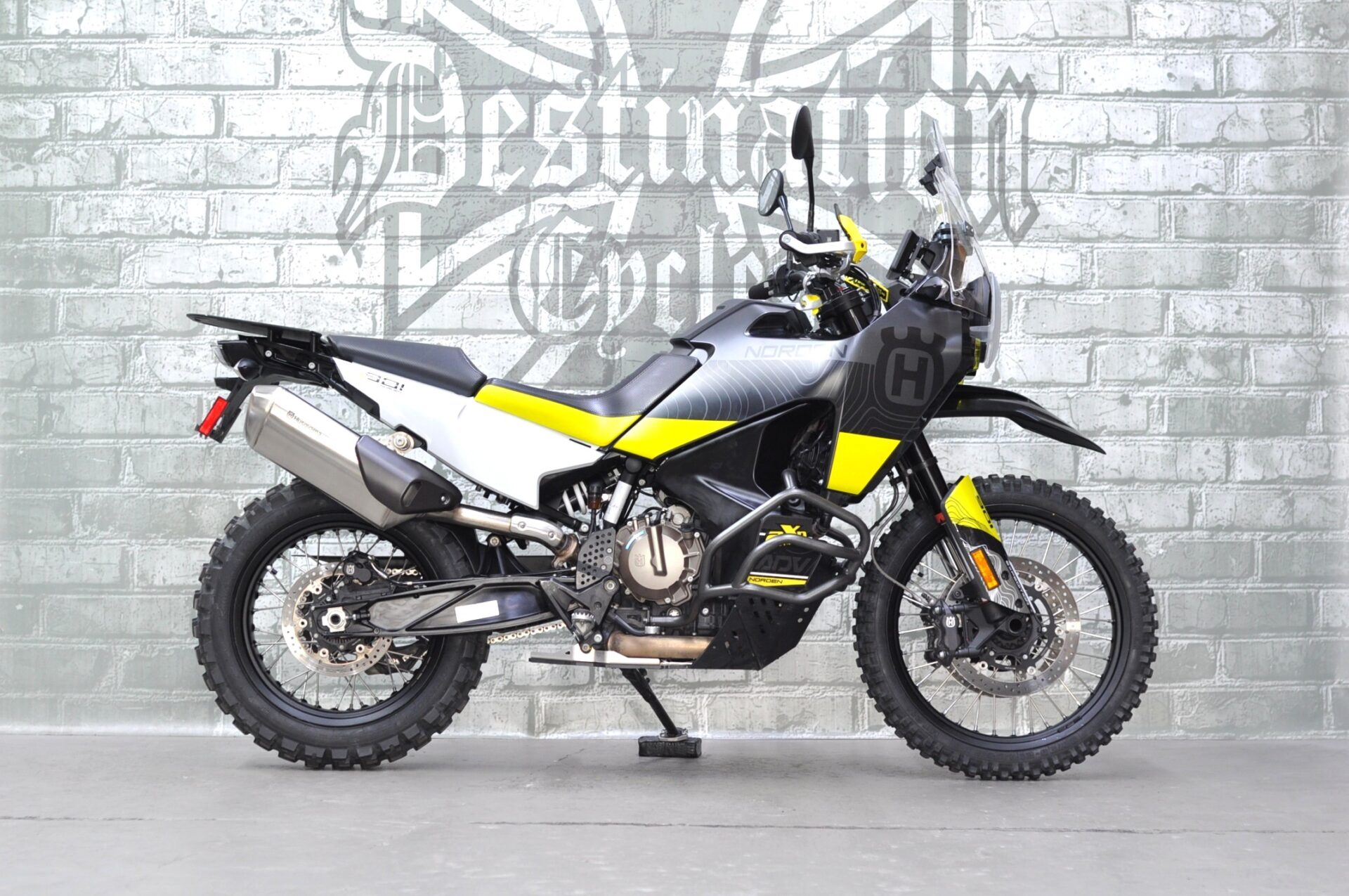 2022 Husqvarna Norden 901
