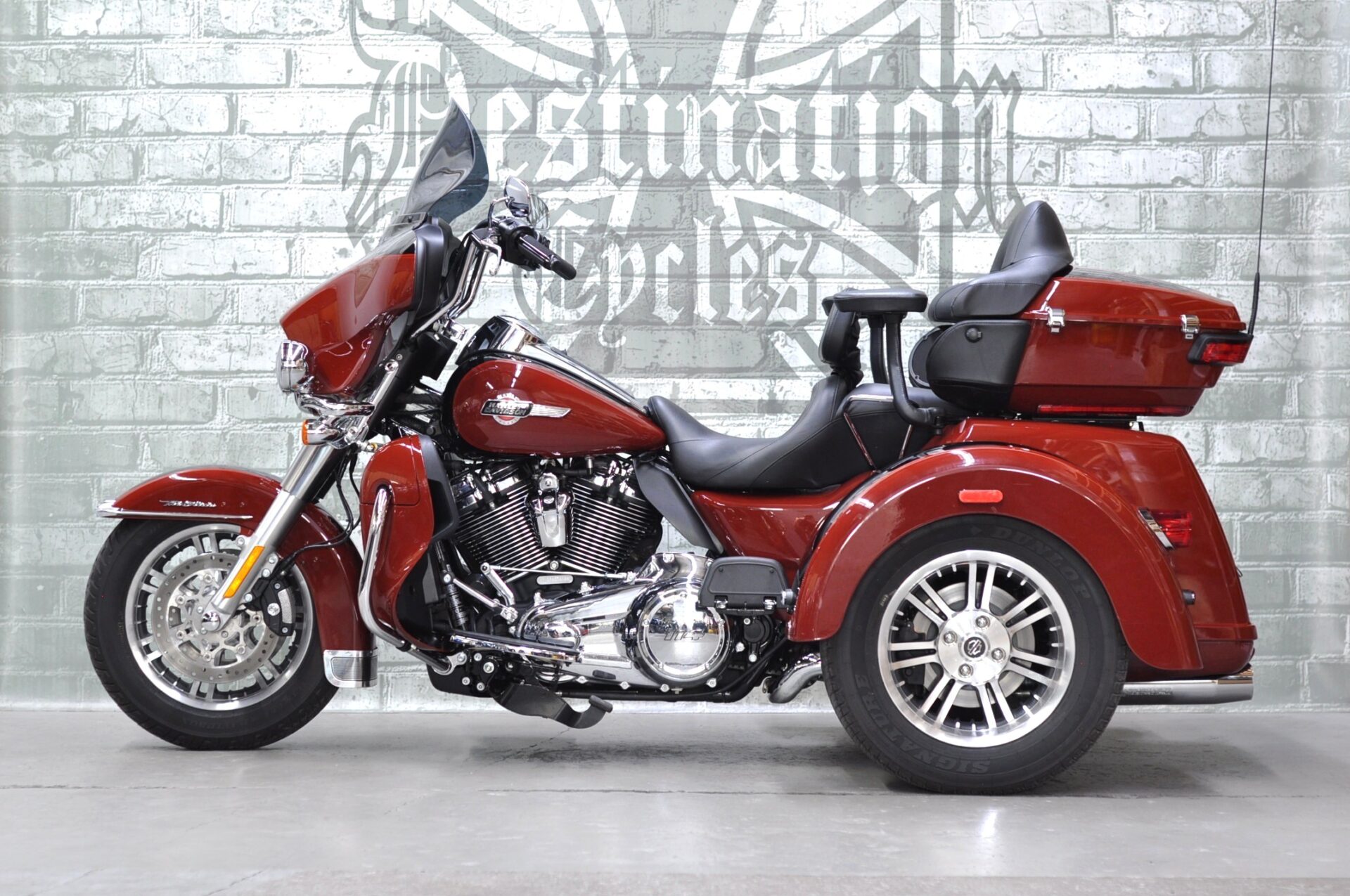 2024 Harley-Davidson Tri-Glide Ultra FLHTCUTG