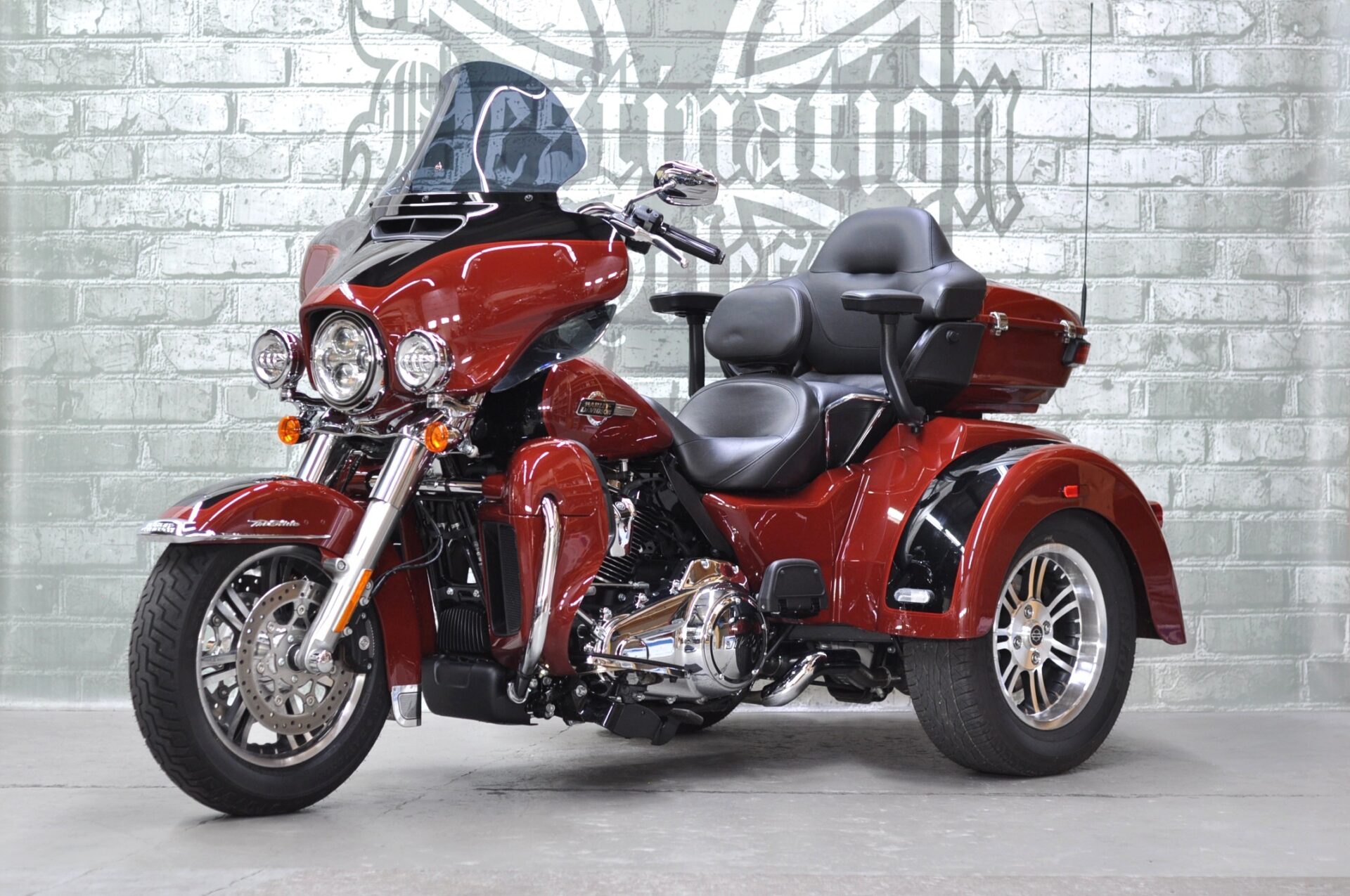 2024 Harley-Davidson Tri-Glide Ultra FLHTCUTG